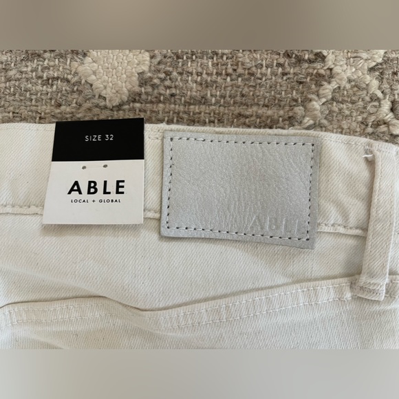 Able NWT jeans, white, size 32, summer - Picture 4 of 4